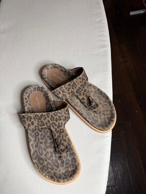 Free People Leopard-Print Toe Loop Slides in Brown and Black